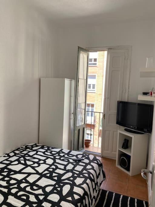 Parque El Retiro Madrid Appartement Buitenkant foto